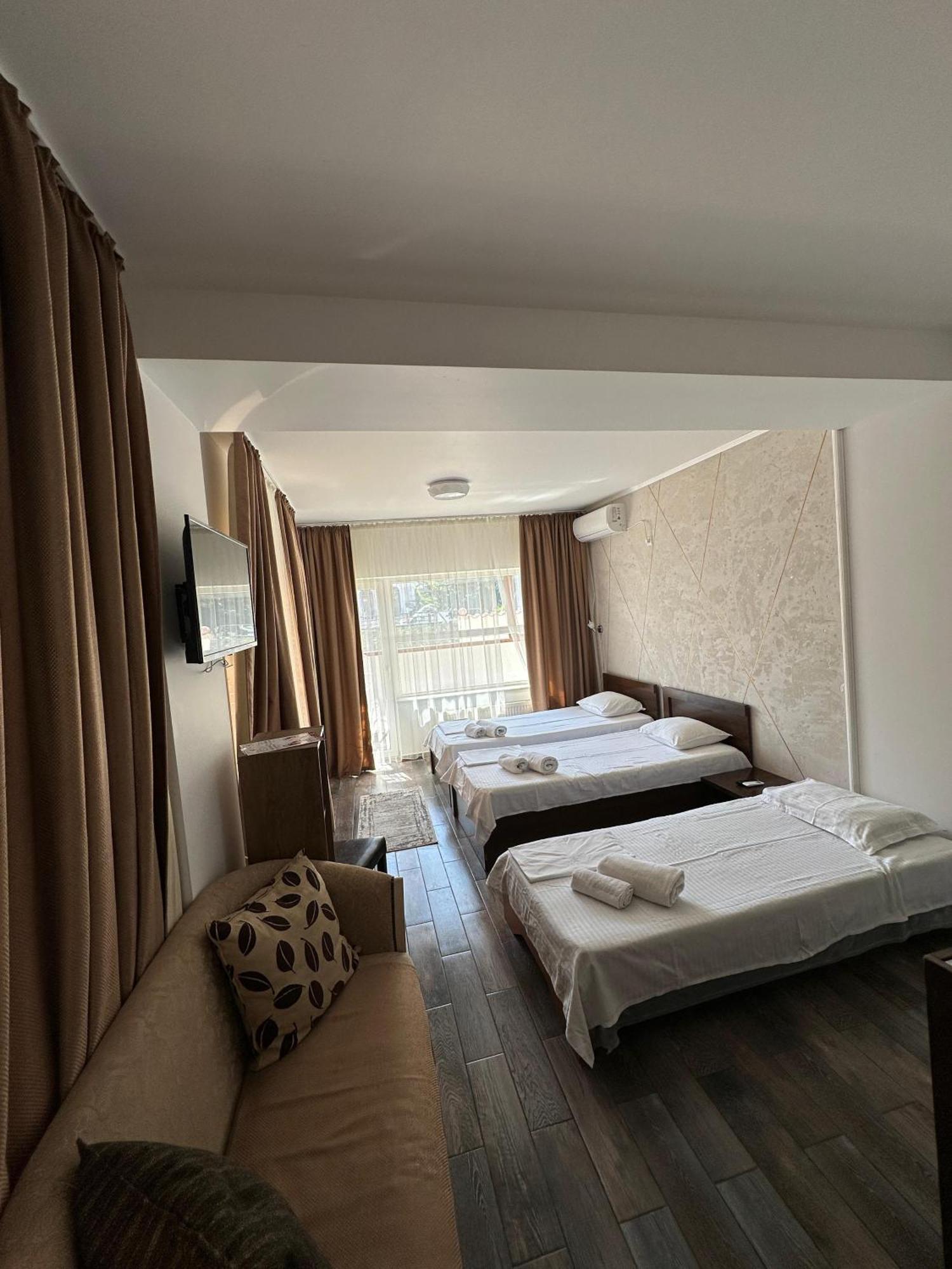 Hotel Ave Victoriei 3*
