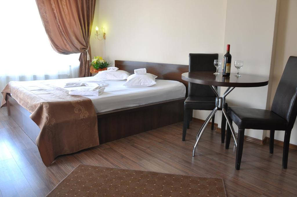 Hotel Ave Victoriei 3*