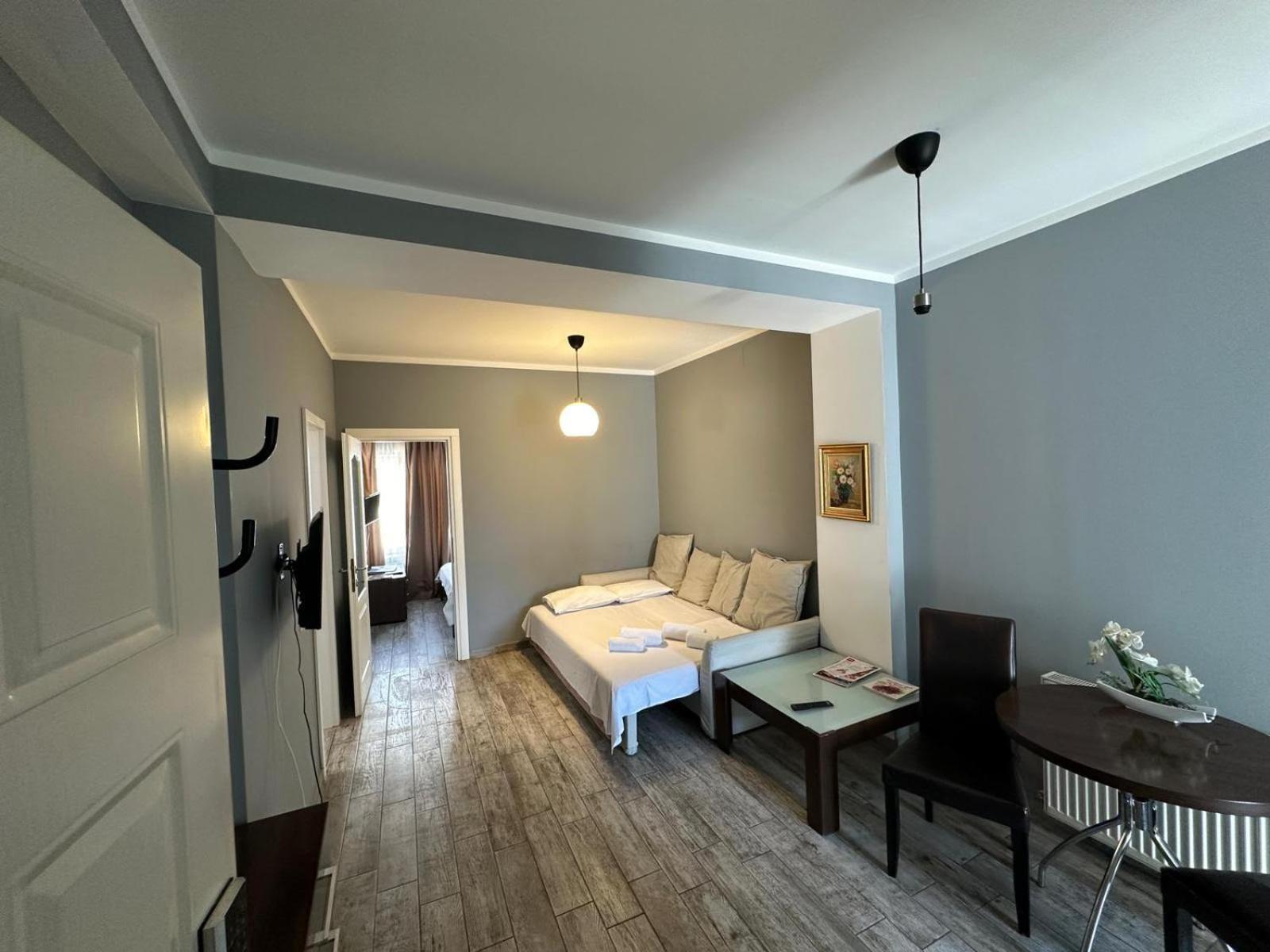 Ave Victoriei Hotel